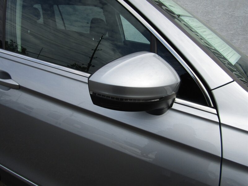 2021 Volkswagen Tiguan 2.0T SEL 4Motion - Photo 28 - Haddon Twp, NJ 08107