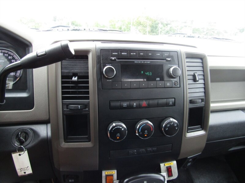 2012 RAM 2500 ST,4X4,CONV PKG,RVC,SILVER CERTIFIED - Photo 38 - Haddon Twp, NJ 08107