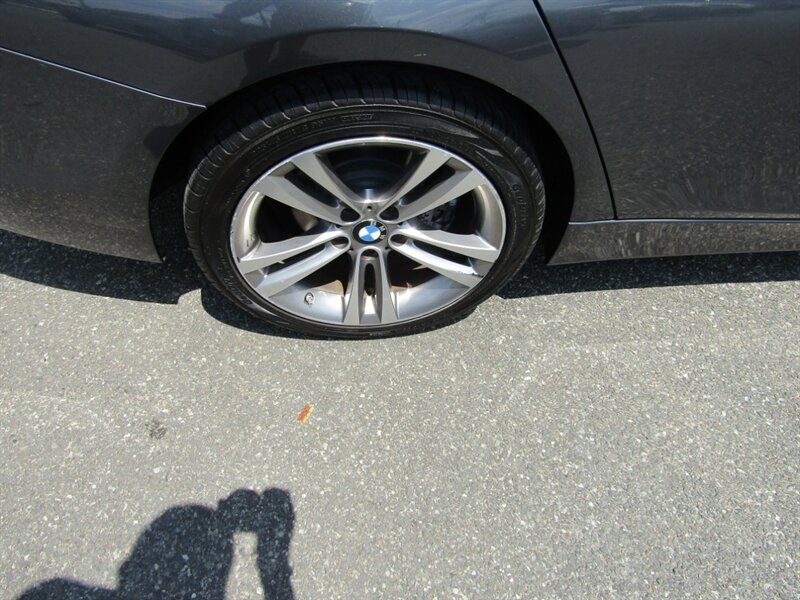 2017 BMW AWD,SPORT PKG,NAV,CONV PKG,RVC,SILVER CERTIFIED - Photo 17 - Haddon Twp, NJ 08107