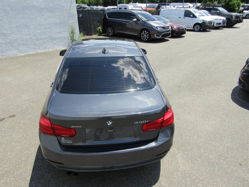2017 BMW AWD,SPORT PKG,NAV,CONV PKG,RVC,SILVER CERTIFIED - Photo 29 - Haddon Twp, NJ 08107