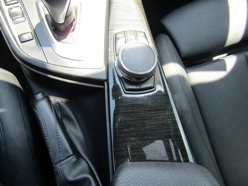 2017 BMW AWD,SPORT PKG,NAV,CONV PKG,RVC,SILVER CERTIFIED - Photo 56 - Haddon Twp, NJ 08107
