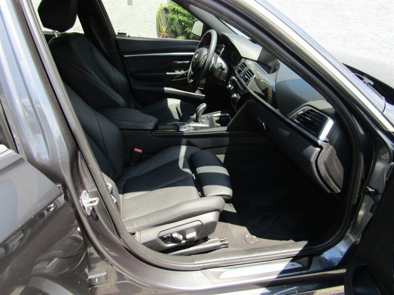 2017 BMW AWD,SPORT PKG,NAV,CONV PKG,RVC,SILVER CERTIFIED - Photo 42 - Haddon Twp, NJ 08107