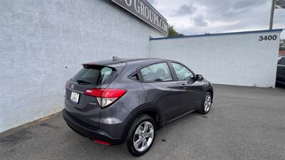 2022 Honda HR-V LX,CONV PKG,TECH PKG,RVC, SILVER CERTIFIED - Photo 9 - Haddon Twp, NJ 08107