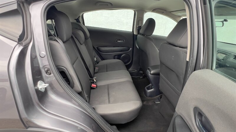 2022 Honda HR-V LX,CONV PKG,TECH PKG,RVC, SILVER CERTIFIED - Photo 16 - Haddon Twp, NJ 08107