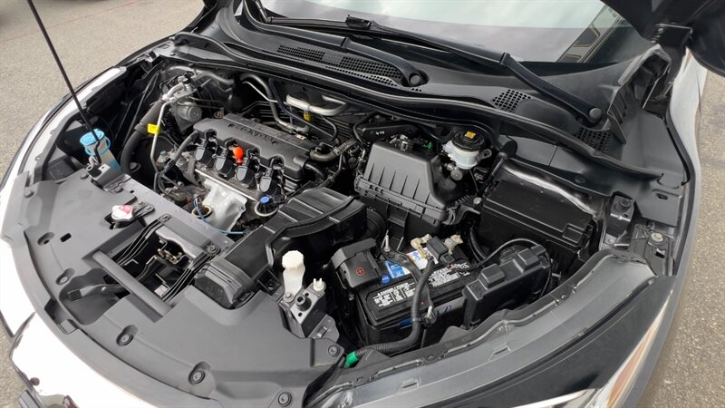 2022 Honda HR-V LX,CONV PKG,TECH PKG,RVC, SILVER CERTIFIED - Photo 35 - Haddon Twp, NJ 08107