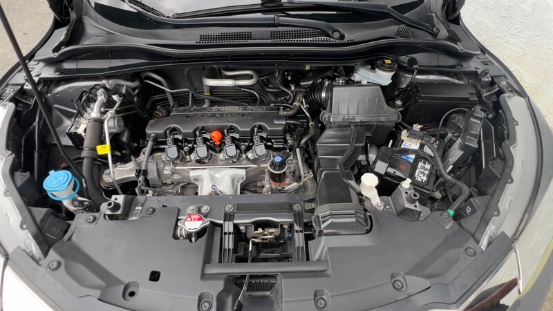 2022 Honda HR-V LX,CONV PKG,TECH PKG,RVC, SILVER CERTIFIED - Photo 34 - Haddon Twp, NJ 08107