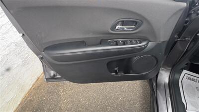 2022 Honda HR-V LX,CONV PKG,TECH PKG,RVC, SILVER CERTIFIED - Photo 10 - Haddon Twp, NJ 08107
