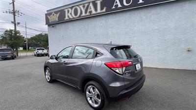 2022 Honda HR-V LX,CONV PKG,TECH PKG,RVC, SILVER CERTIFIED - Photo 7 - Haddon Twp, NJ 08107