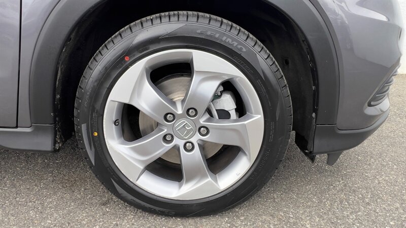 2022 Honda HR-V LX,CONV PKG,TECH PKG,RVC, SILVER CERTIFIED - Photo 30 - Haddon Twp, NJ 08107