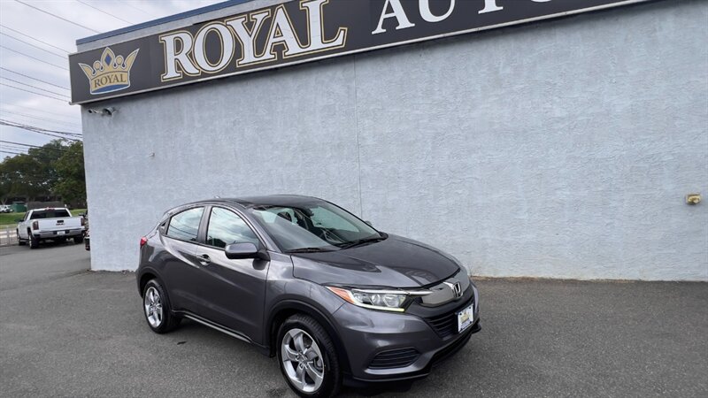2022 Honda HR-V LX,CONV PKG,TECH PKG,RVC, SILVER CERTIFIED   - Photo 1 - Haddon Twp, NJ 08107