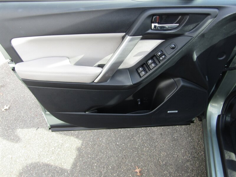 2015 Subaru Forester TOURING,AWD,TECH PKG,NAV,PANO,SILVER CERTIFIED - Photo 13 - Haddon Twp, NJ 08107