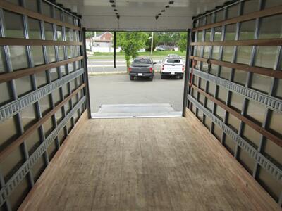 2026 Isuzu NPR BX16   - Photo 24 - Haddon Twp, NJ 08107
