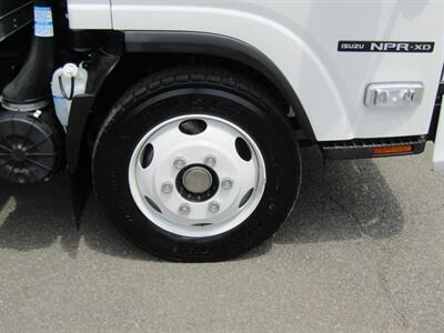 2026 Isuzu NPR BX16   - Photo 30 - Haddon Twp, NJ 08107