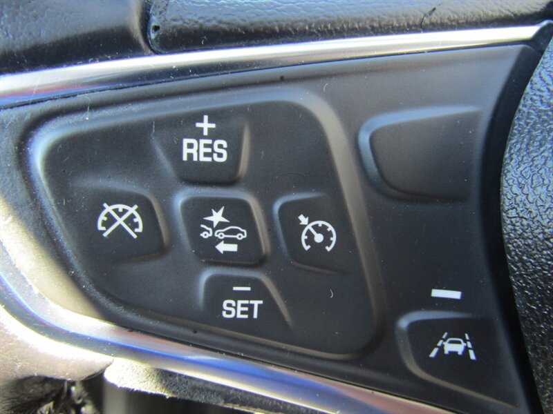 2020 Chevrolet Equinox LT - Photo 22 - Haddon Twp, NJ 08107