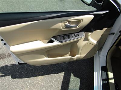 2016 Toyota Camry LE,CONV PKG,RVC,SILVER CERTIFIED   - Photo 31 - Haddon Twp, NJ 08107