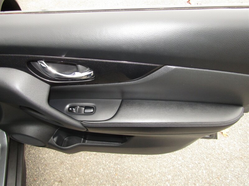 2018 Nissan Rogue AWD,TOURING,NAV,PANO,TECH PKG,RVC,SILVER CERTIFIED - Photo 26 - Haddon Twp, NJ 08107