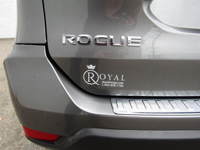 2018 Nissan Rogue AWD,TOURING,NAV,PANO,TECH PKG,RVC,SILVER CERTIFIED - Photo 10 - Haddon Twp, NJ 08107
