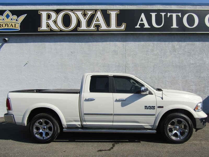 2017 RAM 1500 LARAMIE,4X4,COMFORT PKG,RVC,SILVER CERTIFIED - Photo 2 - Haddon Twp, NJ 08107