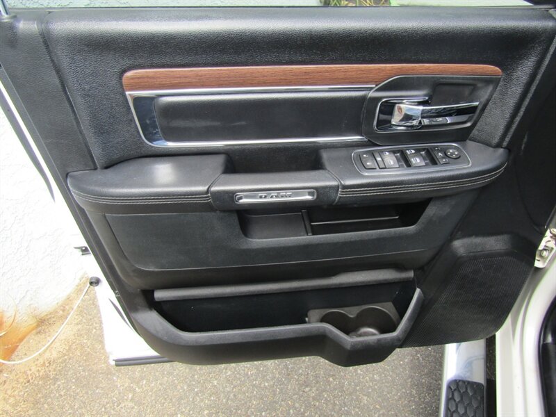 2017 RAM 1500 Laramie - Photo 6 - Haddon Twp, NJ 08107