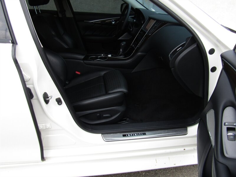 2017 INFINITI Q50 SPORT,AWD .TECH PKG,RVC,CONV PKG,SILVER CERTIFIED - Photo 22 - Haddon Twp, NJ 08107
