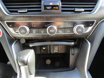 2019 Honda Accord EX-L,TECH PKG,COMFORT PKG,RVC,SILVER CERTIFIED - Photo 31 - Haddon Twp, NJ 08107
