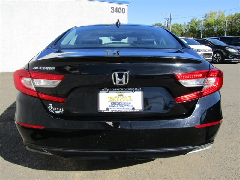 2019 Honda Accord EX-L photo 4