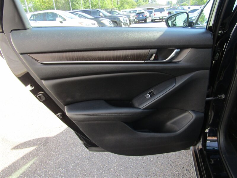 2019 Honda Accord EX-L,TECH PKG,COMFORT PKG,RVC,SILVER CERTIFIED - Photo 14 - Haddon Twp, NJ 08107