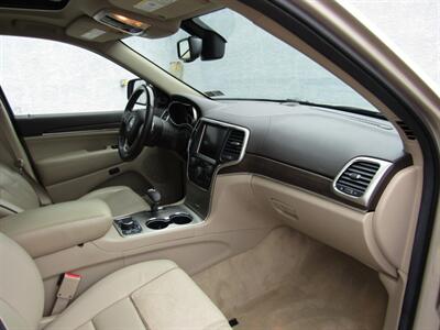2014 Jeep Grand Cherokee OVERLAND,AWD,CONV PKG,PANO,SILVER CERTIFIED   - Photo 21 - Haddon Twp, NJ 08107