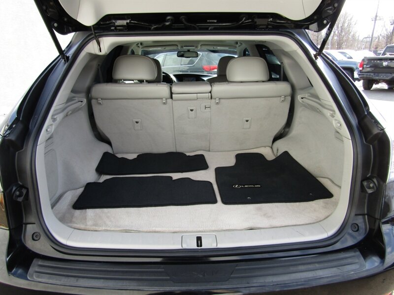 2011 Lexus RX AWD,NAV,PREM PKG,COMFORT PKG,SILVER CERTIFIED - Photo 16 - Haddon Twp, NJ 08107