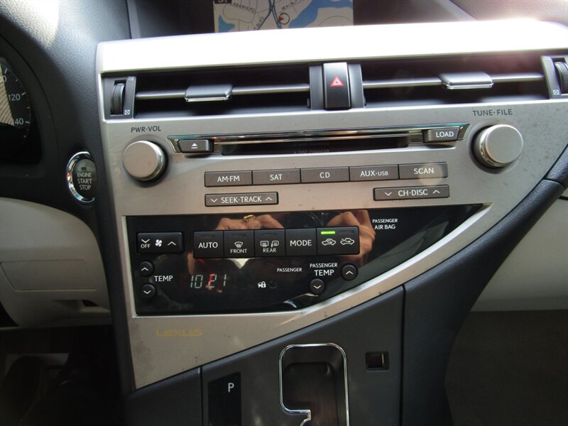 2011 Lexus RX AWD,NAV,PREM PKG,COMFORT PKG,SILVER CERTIFIED - Photo 29 - Haddon Twp, NJ 08107