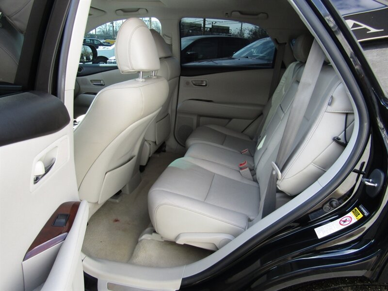 2011 Lexus RX AWD,NAV,PREM PKG,COMFORT PKG,SILVER CERTIFIED - Photo 15 - Haddon Twp, NJ 08107