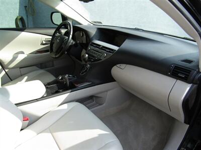 2011 Lexus RX AWD,NAV,PREM PKG,COMFORT PKG,SILVER CERTIFIED - Photo 18 - Haddon Twp, NJ 08107