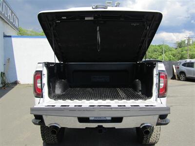 2018 GMC Sierra 1500 SLT - Photo 9 - Haddon Twp, NJ 08107