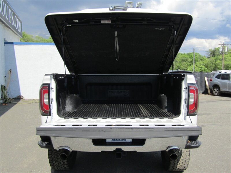 2018 GMC Sierra 1500 SLT - Photo 9 - Haddon Twp, NJ 08107