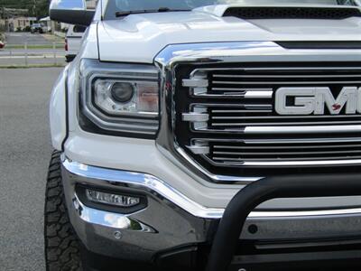 2018 GMC Sierra 1500 SLT - Photo 10 - Haddon Twp, NJ 08107