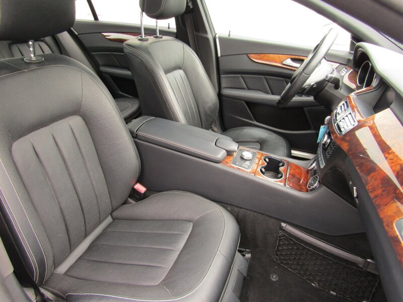 2014 Mercedes-Benz CLS CLS550 4MATIC - Photo 24 - Haddon Twp, NJ 08107