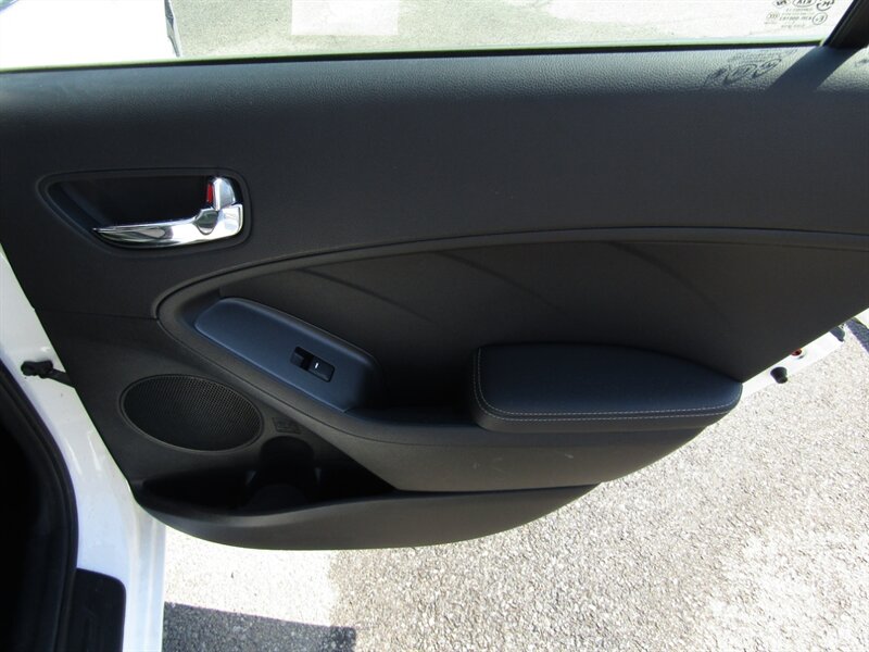 2014 Kia Forte EX,CONV PKG.PWR PKG,SILVER CERTIFIED - Photo 19 - Haddon Twp, NJ 08107