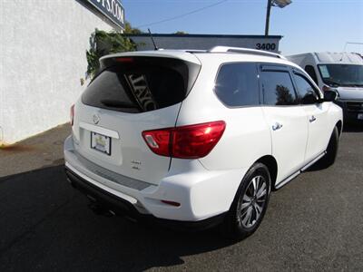 2017 Nissan Pathfinder SL,AWD,7 PASS,CONV PKG,RVC,SILVER CERTIFIED   - Photo 5 - Haddon Twp, NJ 08107