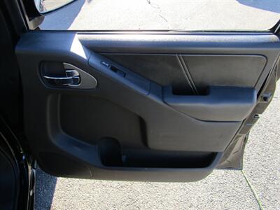 2015 Nissan Frontier PRO-4X   - Photo 47 - Haddon Twp, NJ 08107