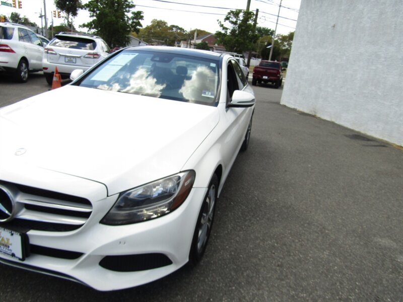 2017 Mercedes Benz C 300 4MATIC photo 18