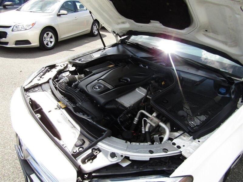 2017 Mercedes Benz C 300 4MATIC photo 53