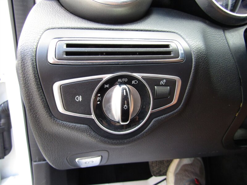 2017 Mercedes Benz C 300 4MATIC photo 36