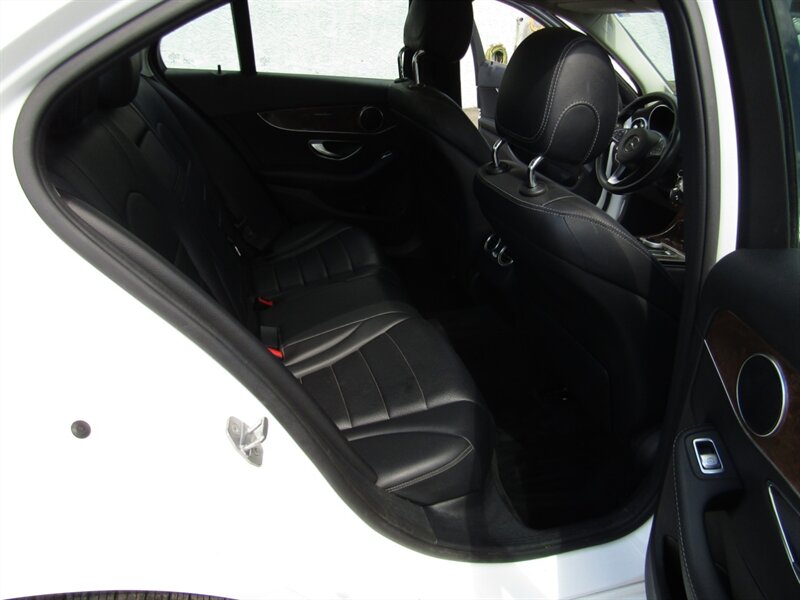 2017 Mercedes Benz C 300 4MATIC photo 34