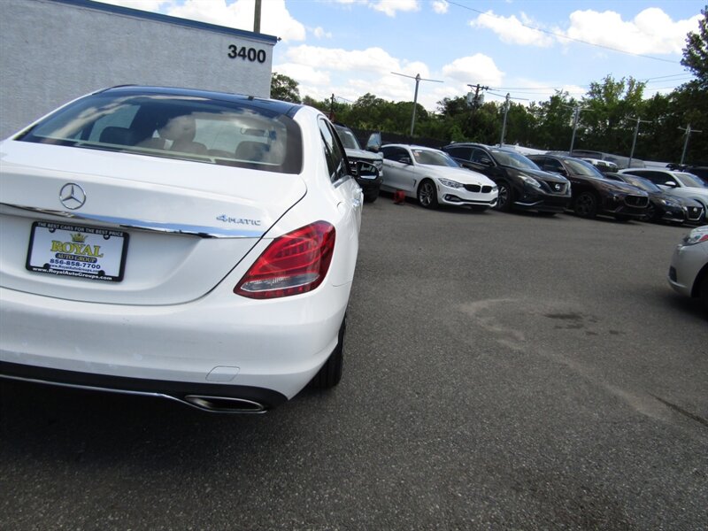 2017 Mercedes Benz C 300 4MATIC photo 25