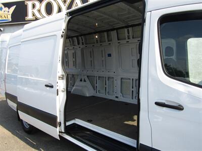 2023 Mercedes-Benz Sprinter 2500,PWR PKG,CONV PKG,SILVER CERTIFIED   - Photo 43 - Haddon Twp, NJ 08107