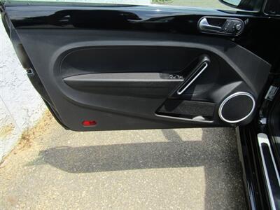 2019 Volkswagen Beetle Convertible 2.0T Final Edition S   - Photo 16 - Haddon Twp, NJ 08107