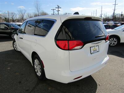 2021 Chrysler Voyager L   - Photo 5 - Haddon Twp, NJ 08107