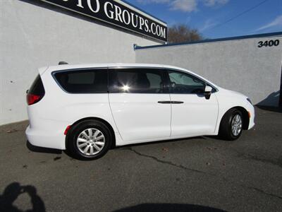 2021 Chrysler Voyager L   - Photo 8 - Haddon Twp, NJ 08107