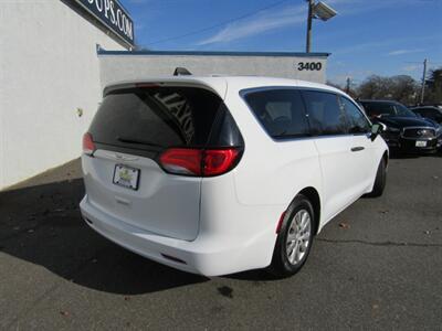 2021 Chrysler Voyager L   - Photo 7 - Haddon Twp, NJ 08107