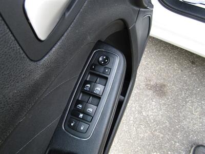 2016 Dodge Charger SXT,CONV PKG,RVC,SILVER CERTIFIED   - Photo 12 - Haddon Twp, NJ 08107